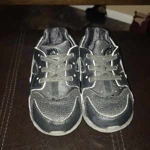 Pre-loved Nike Huarache
